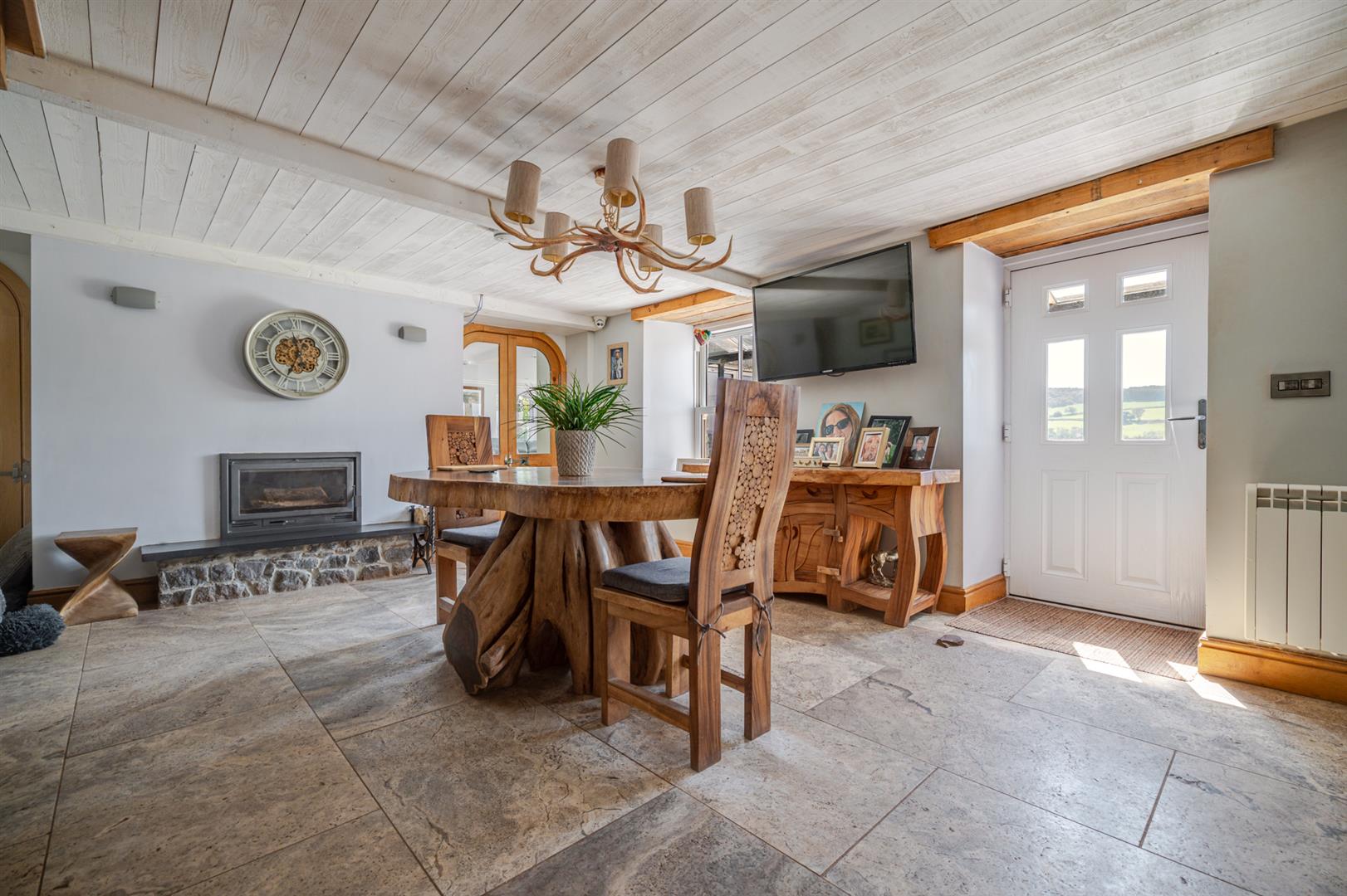 Pen Y Banc, Llangyndeyrn, Kidwelly, SA17 5ES